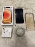 Iphone 12 wraz z zestawem EarPods sluchawkami etui 128GB