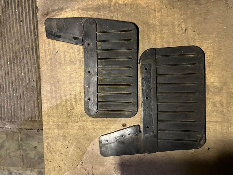 Бризговики передні і задні ВАЗ