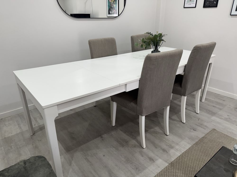 Mesa extensível Ekedalen 180/240x90 + 4 cadeiras IKEA