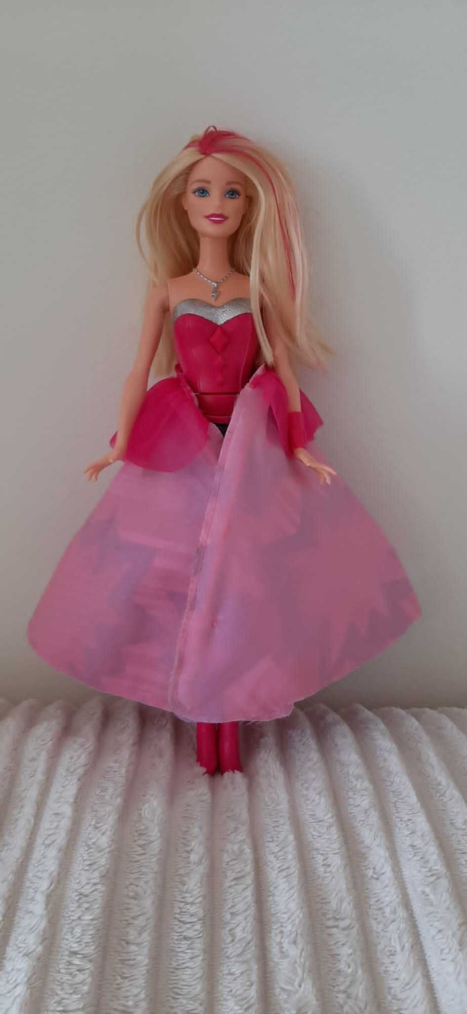 Zestaw lalek Barbie oraz lalka Elsa
