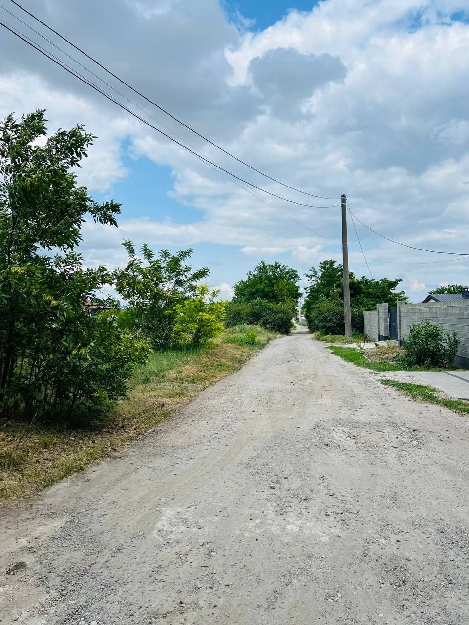 дом 70м² Подгородное новый два участка