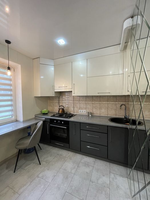 Новинка однокімнатна квартира з ремонтом