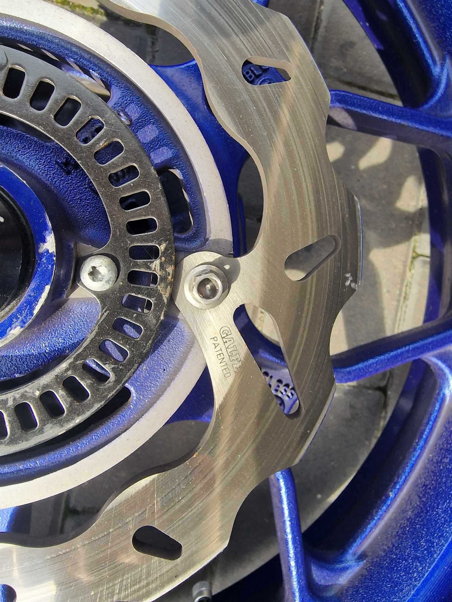 FELGI z tarczami BREMBO do YAMAHA YZF-R3 GYTR / Galfer Yamaha R3