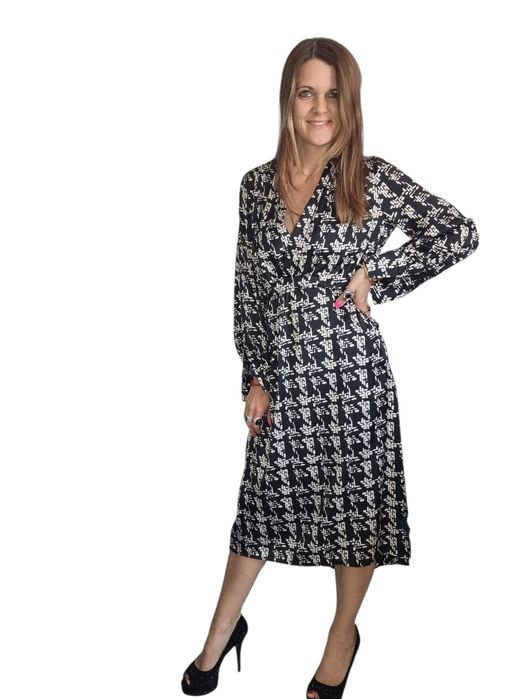 Oversizowa sukienka zara rozmiar xs/s 34/36 czarno bezowa