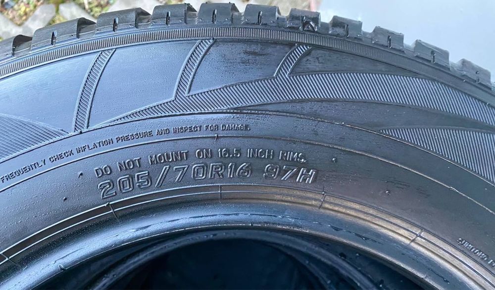 Opony 205/70R16 FALKEN