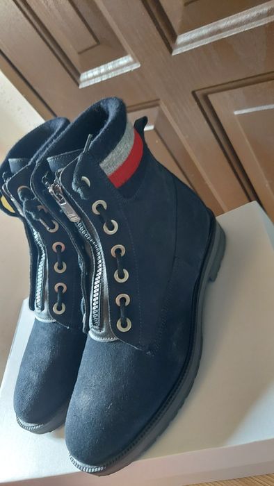 Śliczne buty damskie Tommy Hilfiger