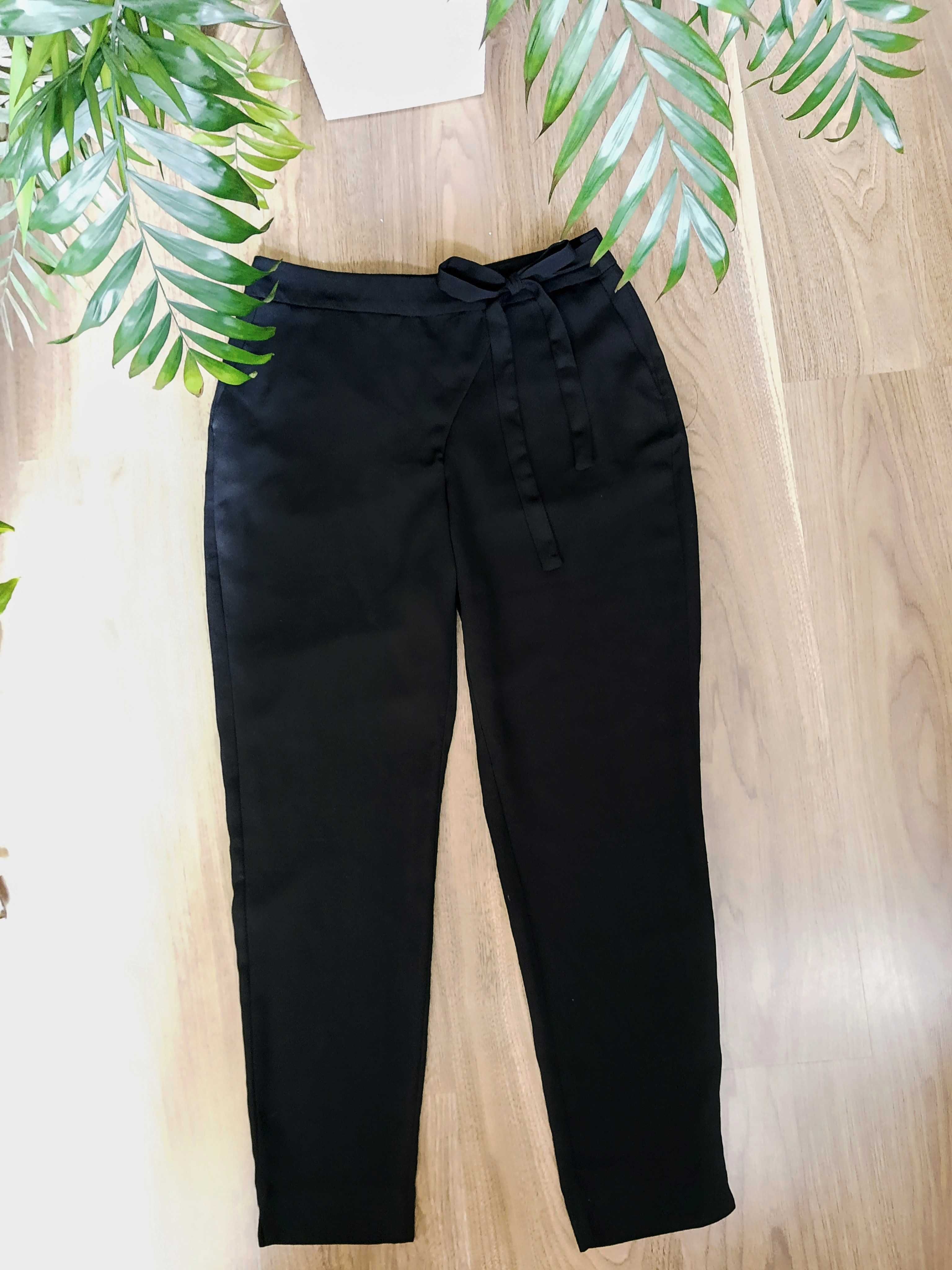 Czarne eleganckie spodnie Zara Basic paper bag klasyka minimalizm
