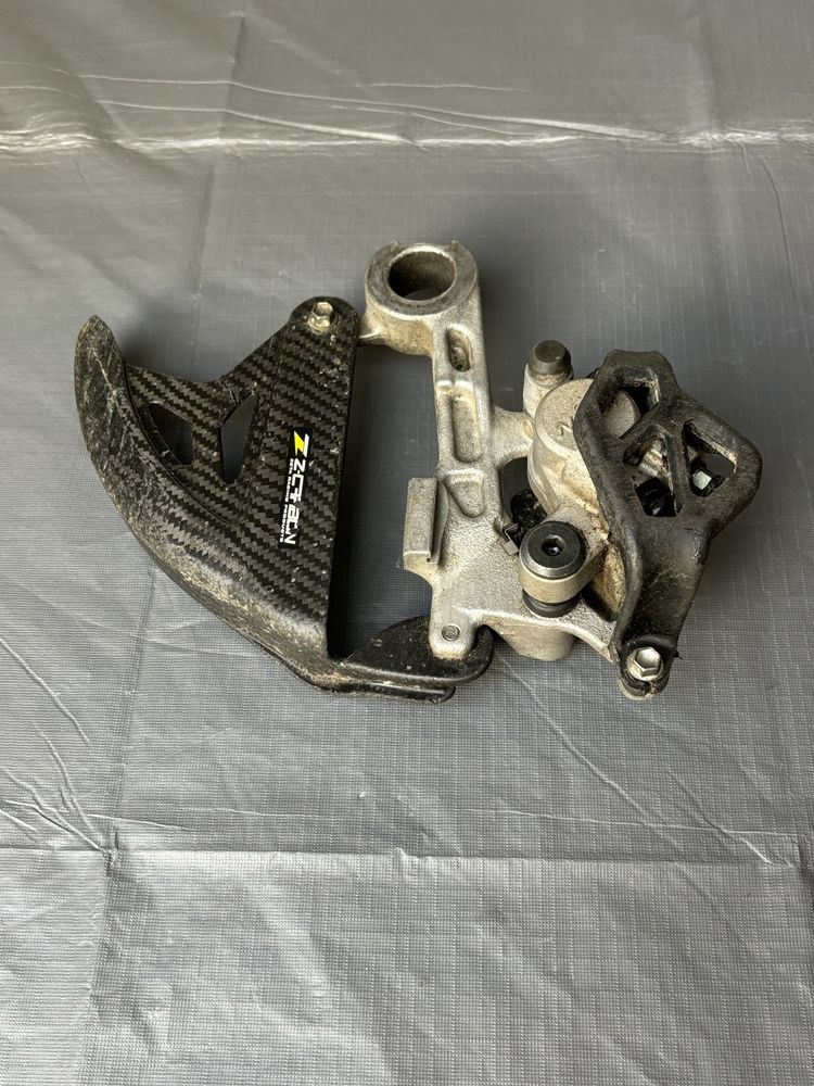 Zacisk hamulcowy tył tylny YAMAHW YZF250/450 R 19-23 WR