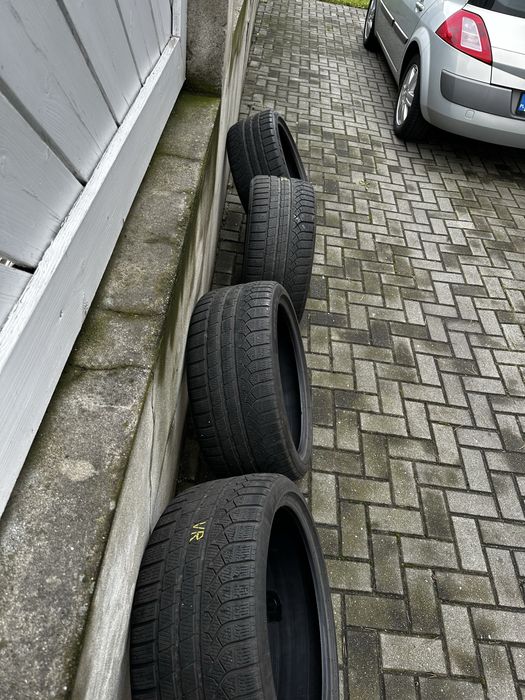 Opony zimowe 255/35/19 Pirelli P zero winter