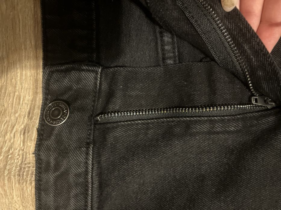 piękna, dopasowana spódnica damska.