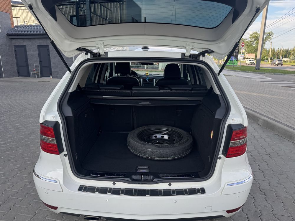 Mercedes-Benz B-Class 2010