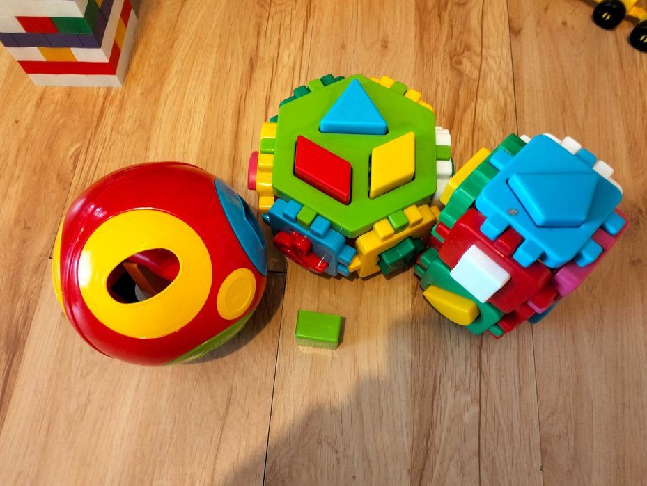 Конструктор поїзд.. Кубіки.