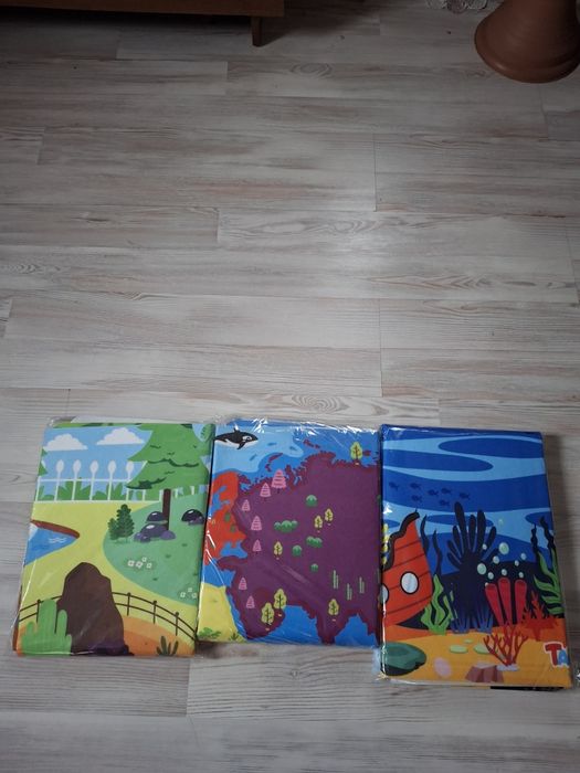 Фетрові плакати із липучками: зоопарк, мапа світу, море.