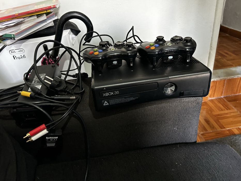 Vendo xbox 360 em otimas condiçoes