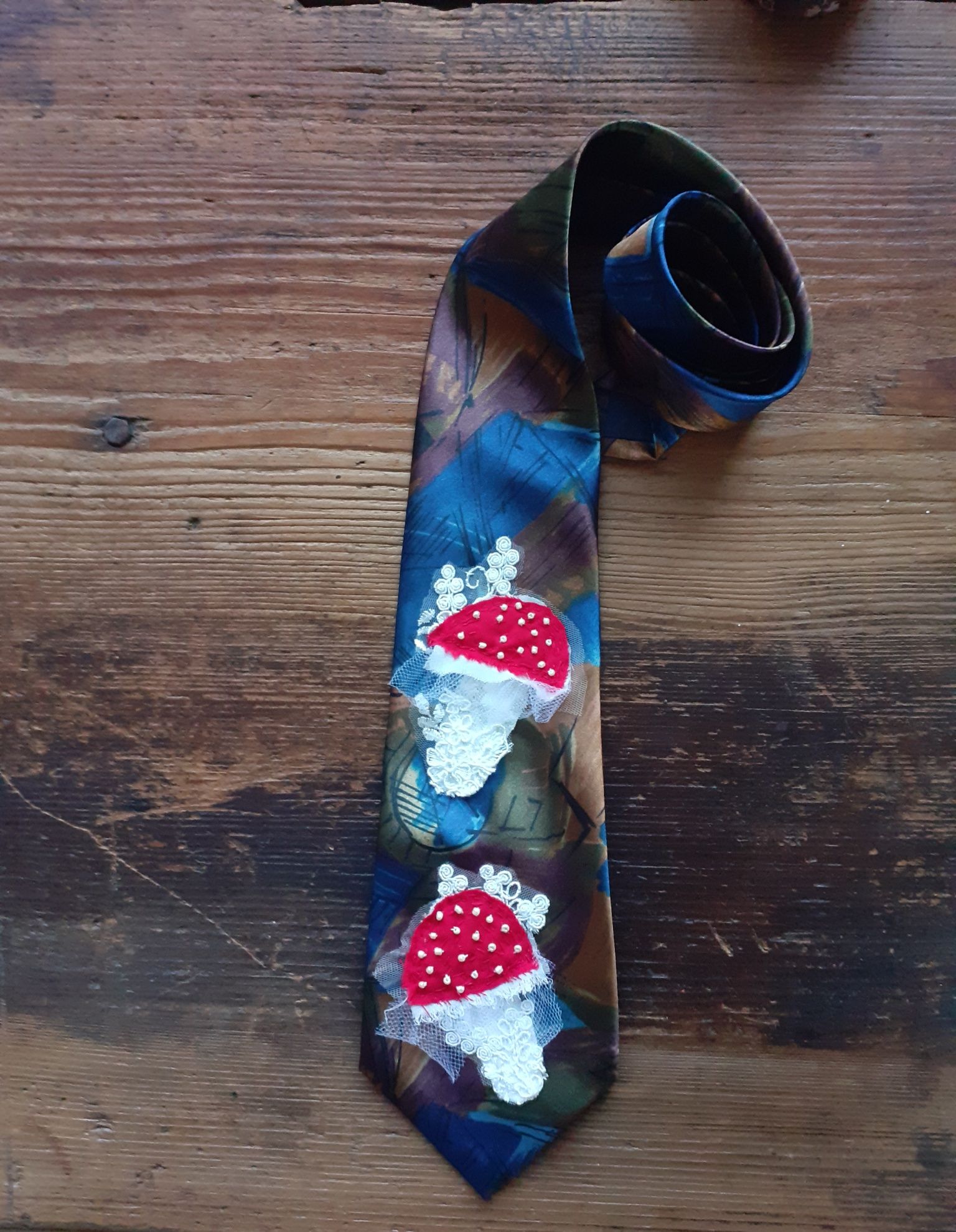 Krawat w muchmory