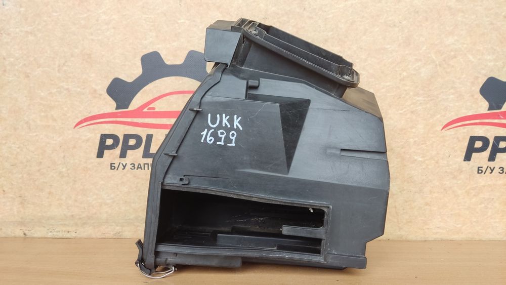 Mercedes C W203 00-07 корпус блока реле предохранителей A2035451303