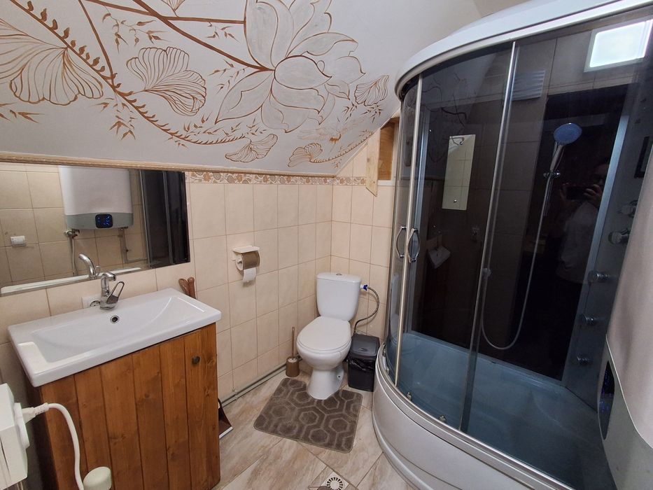 Відпочинок в Карпатах (Яремче) . Котедж в Карпатах "Затишний Куточок"