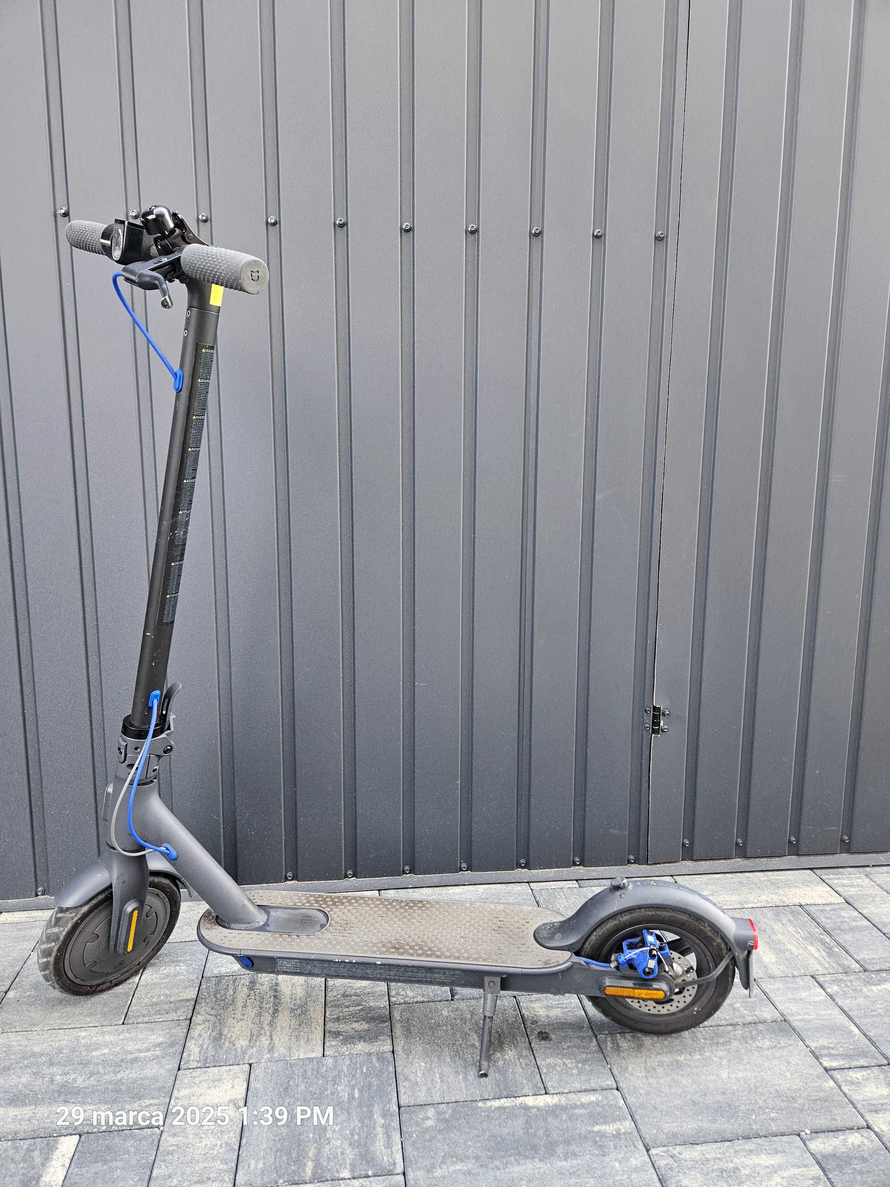 Hulajnoga elektryczna - Xiaomi Mi Electric Scooter 3