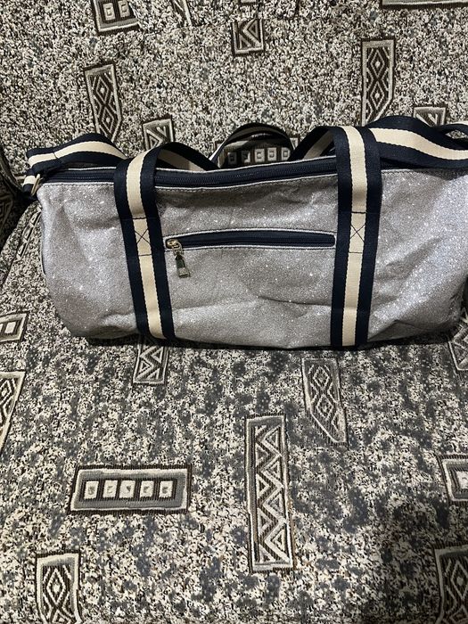 Продам сумку для фитнеса