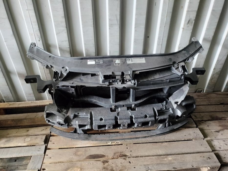 VW Passat b6 Pas przedni z chlodnicami wentylatorem 2.0 tdi cr