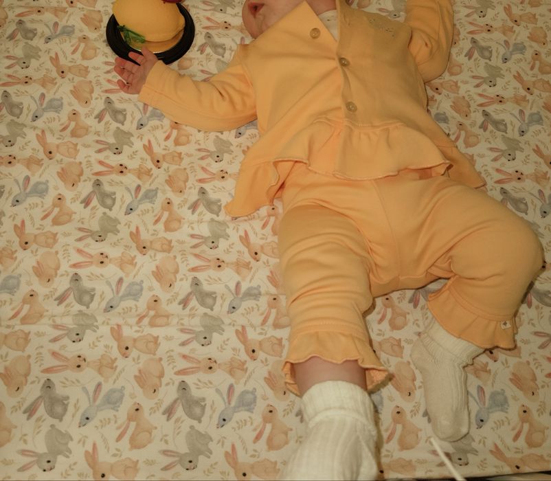 Костюм на дівчинку