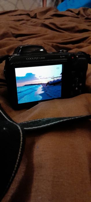 Камера Nikon l810