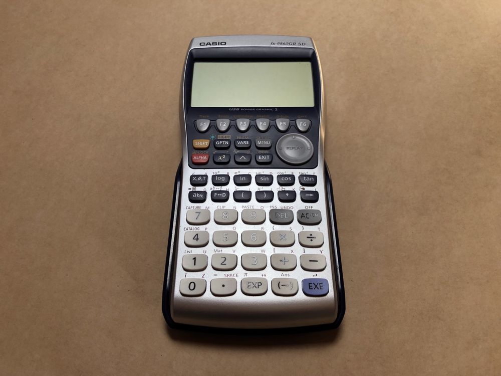 Calculadora Gráfica - Casio fx-9860GII SD