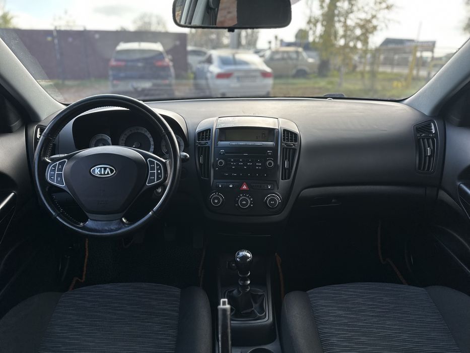 Продам Kia Ceed 2009