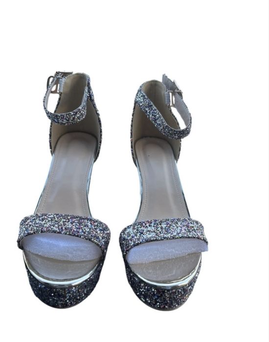 Sapatos shein nunca usados