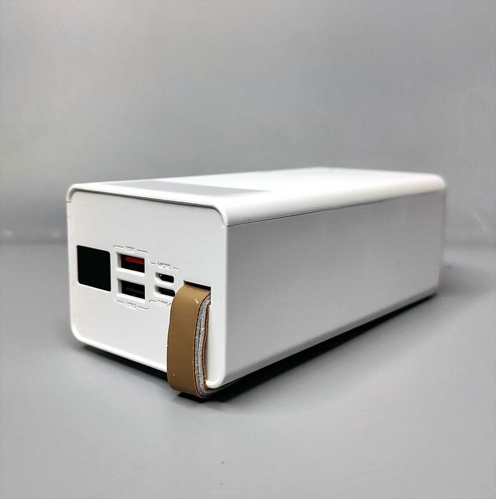 Power bank 40000 мАч

Power bank 40000 мАч