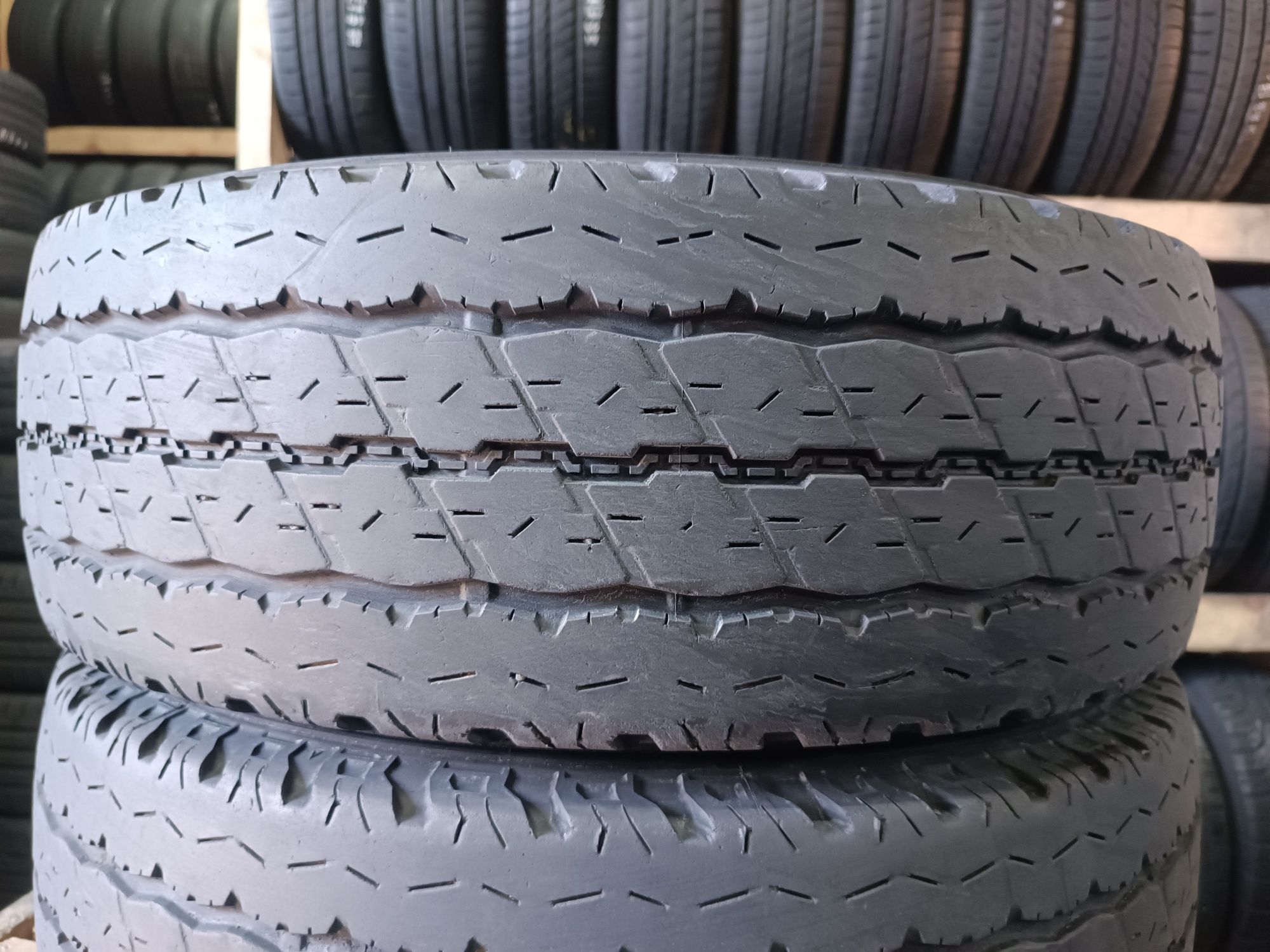 Літні шини BRIDGESTONE 215/70 R15 C резина Р15 С