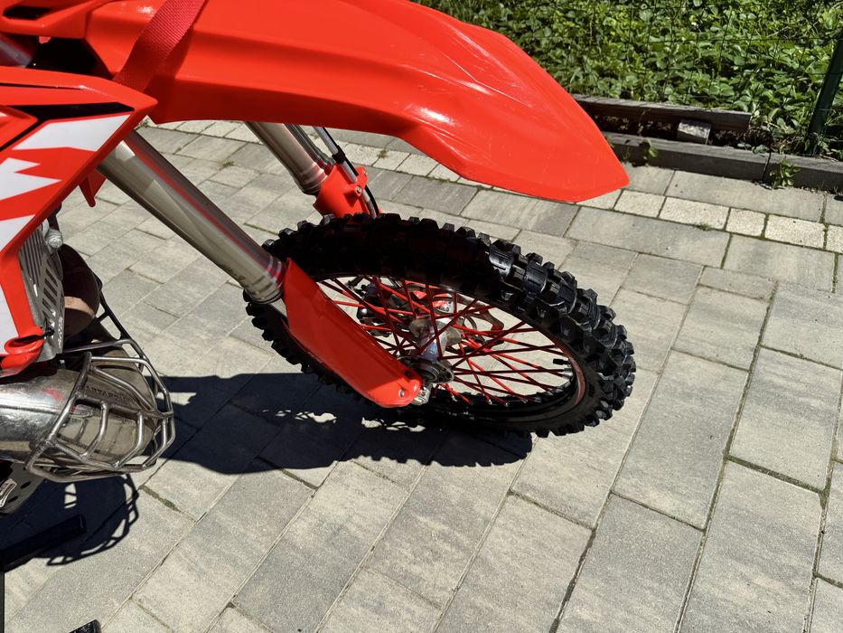 Beta 300 RR model 2024 – 55 mth brutto wszystkie dodatki