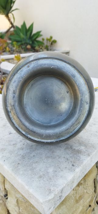 Jarra em estanho antigo