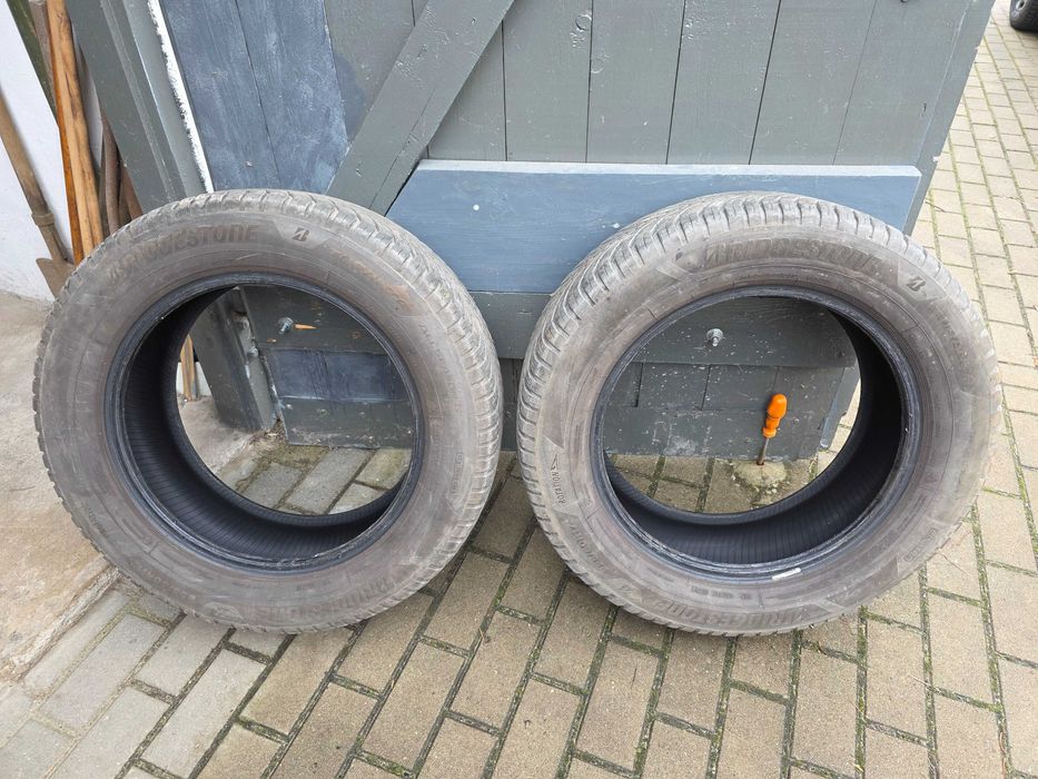 Dwie opony wielosezonowe Bridgestone Turanza All Season 6 225/60 R17