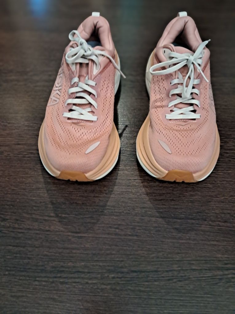 Кросівки Hoka W Bondi 8.    42.  26.5см
