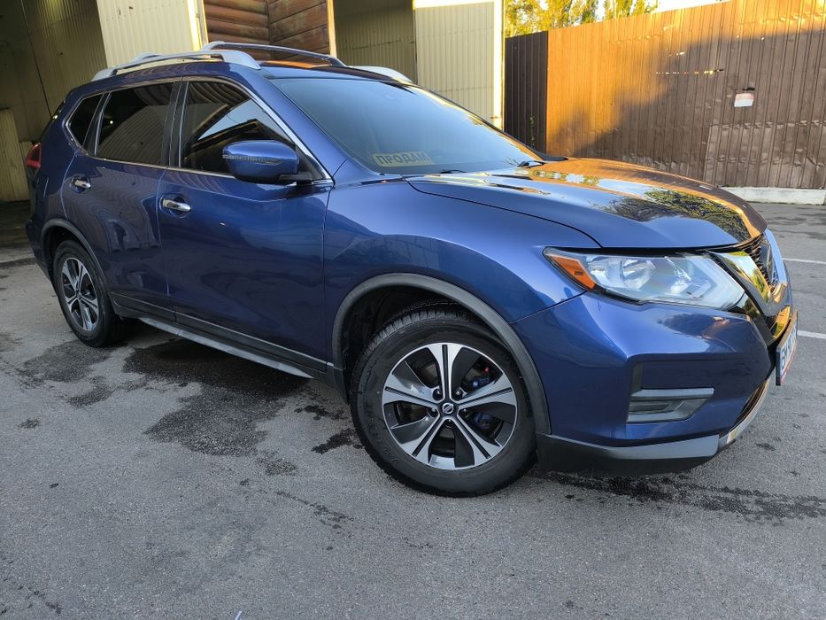 Продам Nissan Rogue