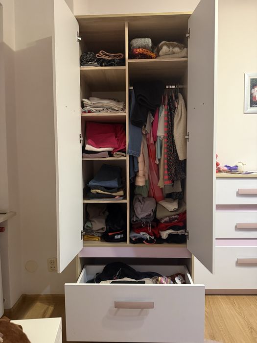 Sprzedam komplet mebli  dzieciecych