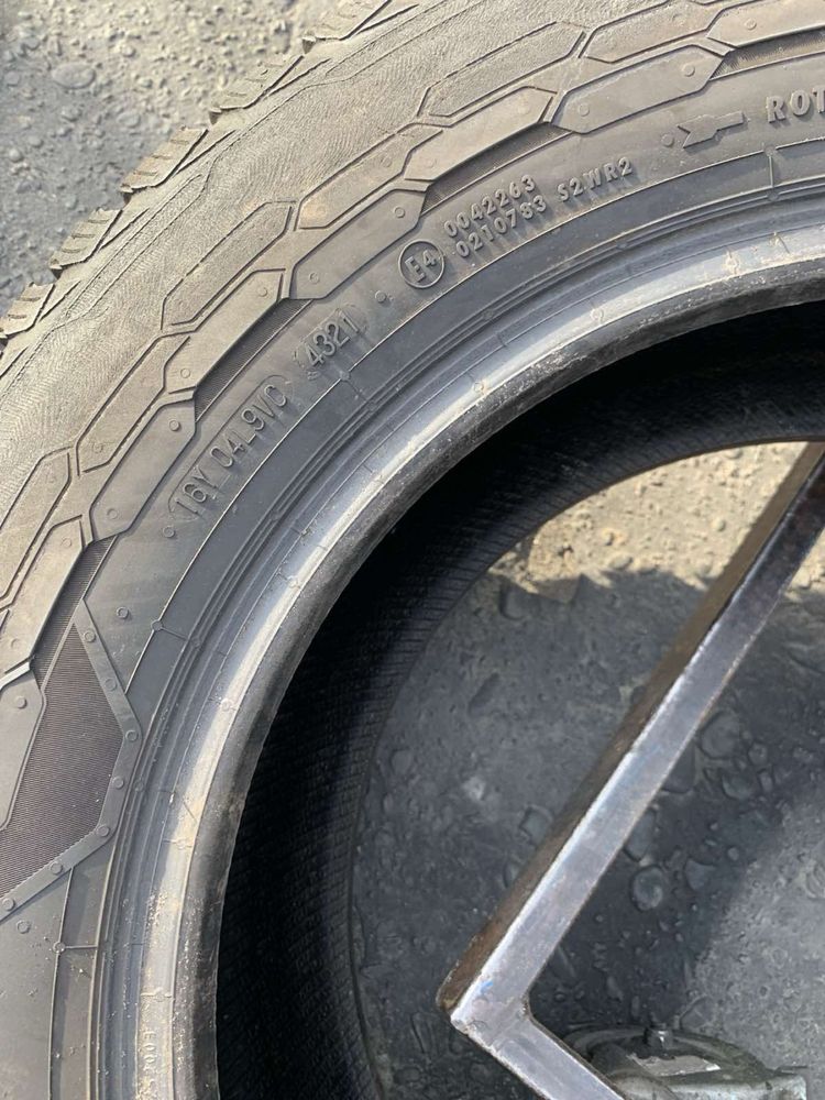 Шини 235/65 R16C Uniroyal  зима 2021 рік 7,8 мм