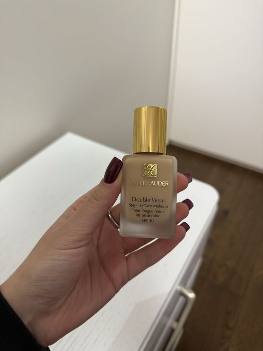 Тональний крем Estee Lauder