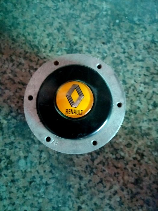 Cubo original Renault de volante desportivo