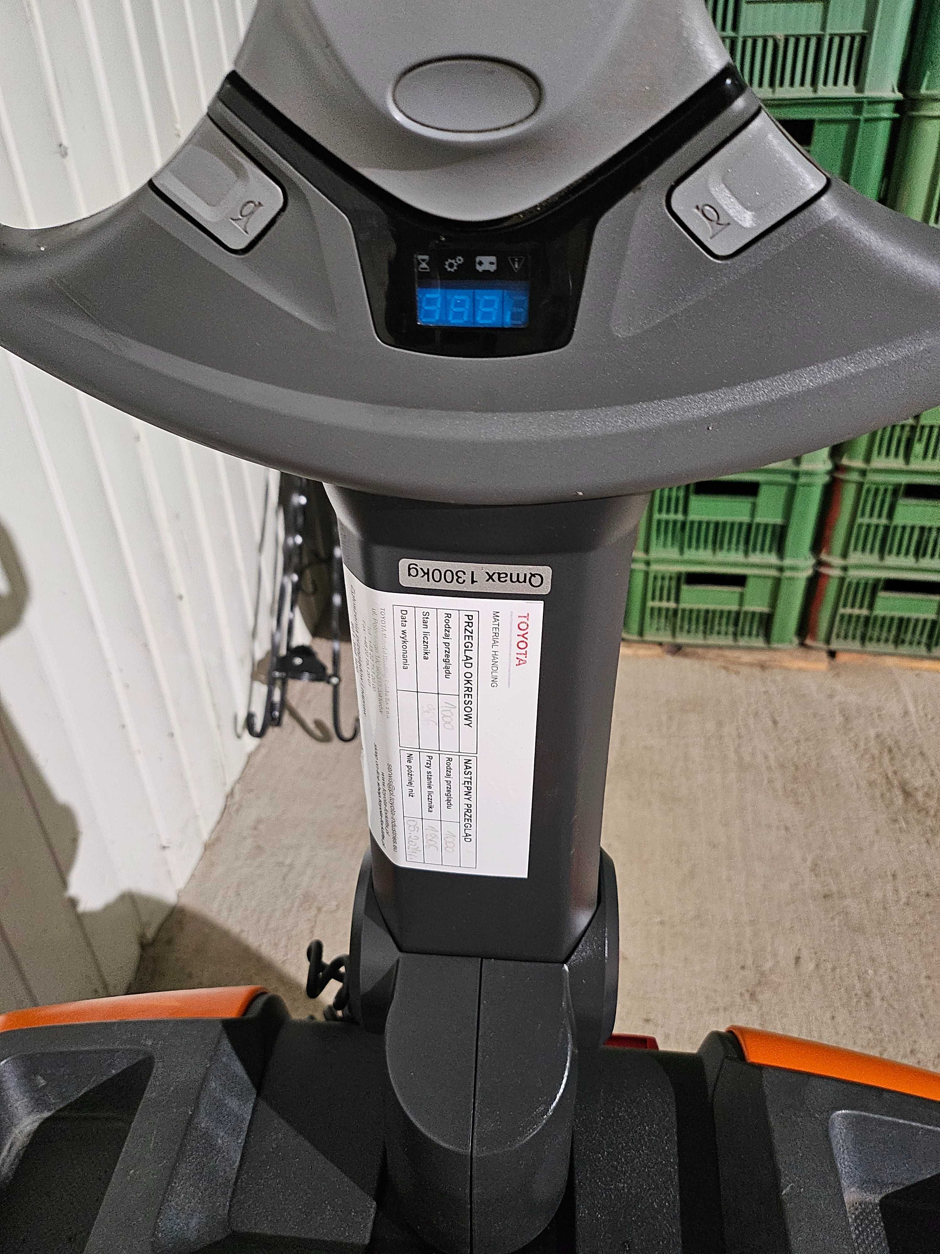 Wózek widłowy elektryczny
