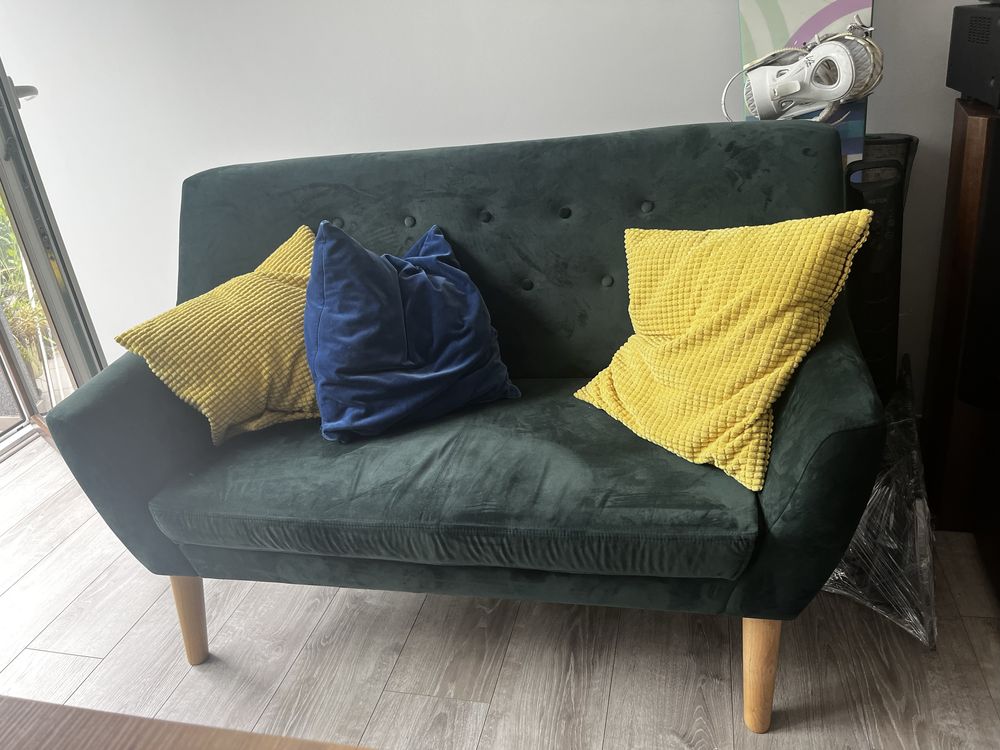 Dwuosobowa sofa w super stanie