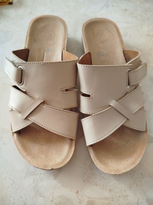 Шлёпанцы босоніжки