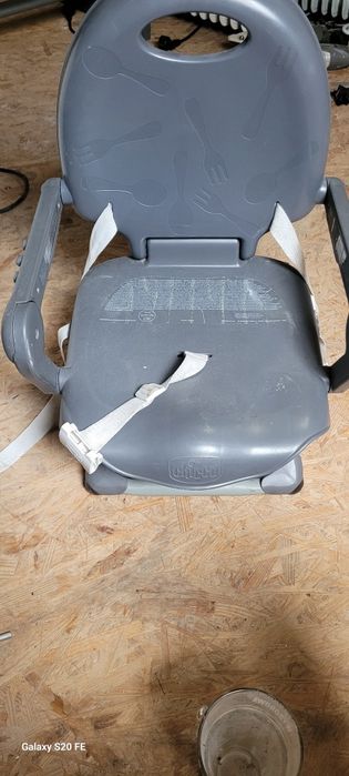 Krzeslko dla dziecka marki chicco