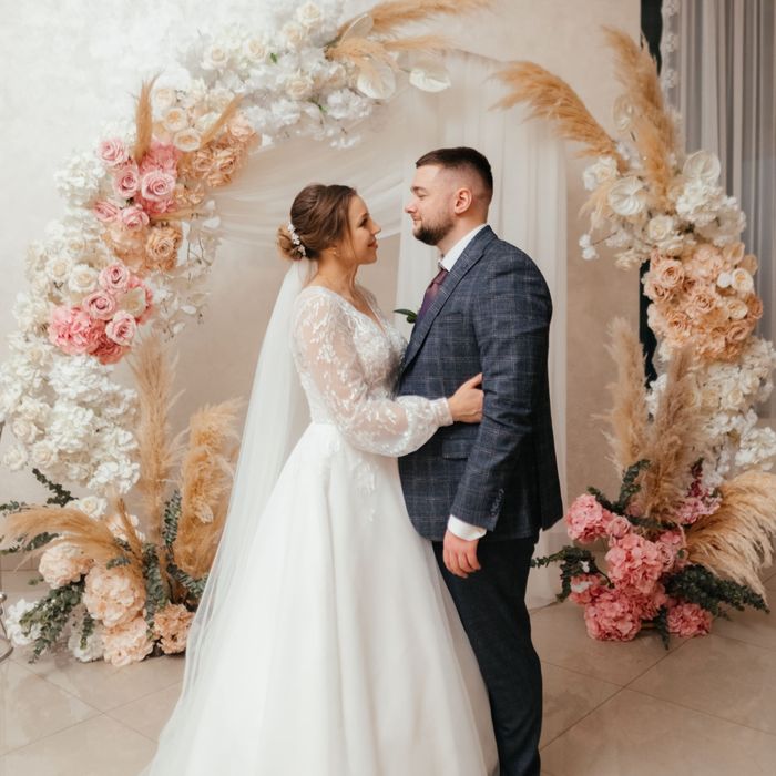 Продам весільну сукню