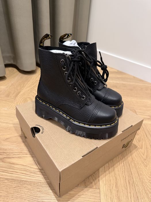 Dr. Martens Sinclair Tourist Boots