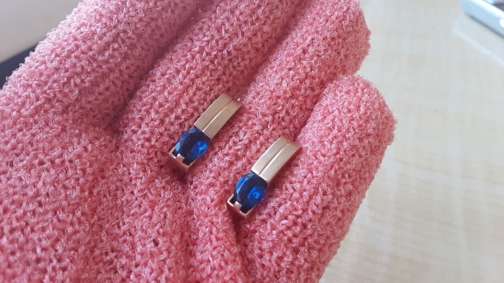 Сережки з сапфіром 4.7 грам свої Золото проба 585