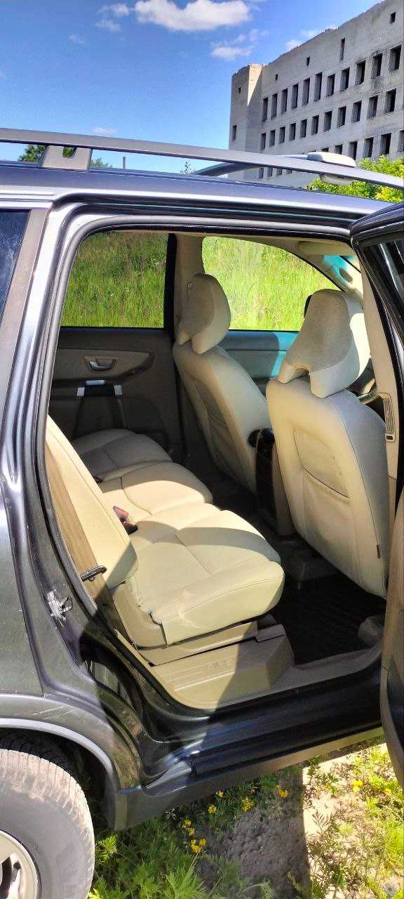 Volvo XC90, 2.4 TDI, повний привід, 7 місць, для військових