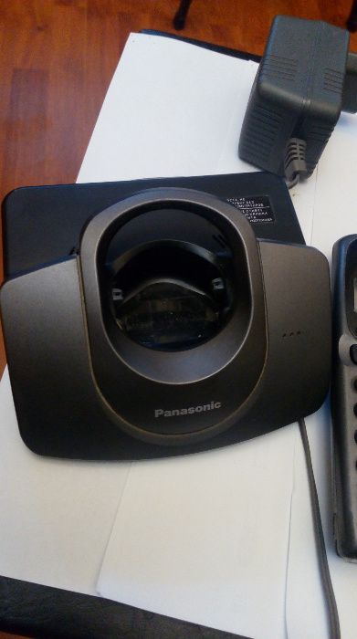 Радиотелефон Panasonic KX-TG1107UA (Комплект две базы и трубки)