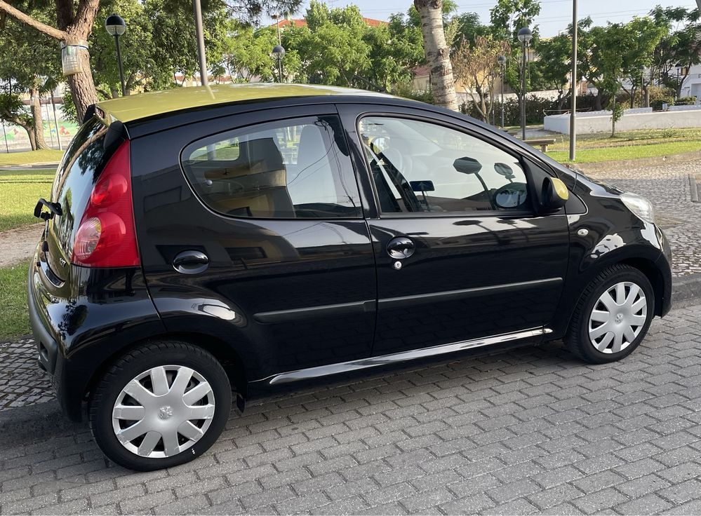Peugeot 107 Automatico 1.0i